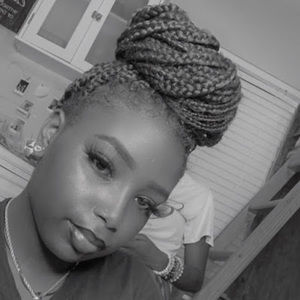 Meet your Posher, Zi'nia